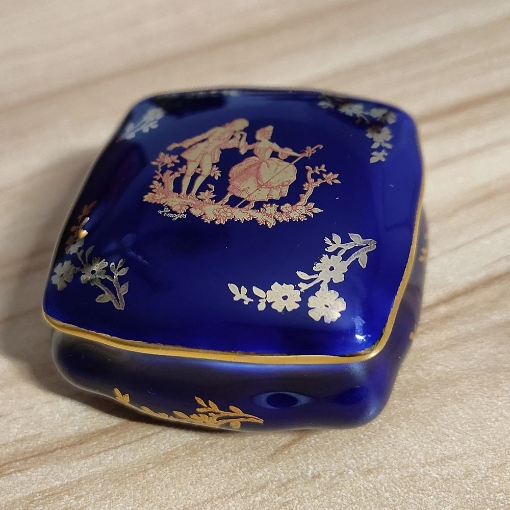 Vintage Limoges France Cobalt Blue & Gold Courting Couple Trinket Box